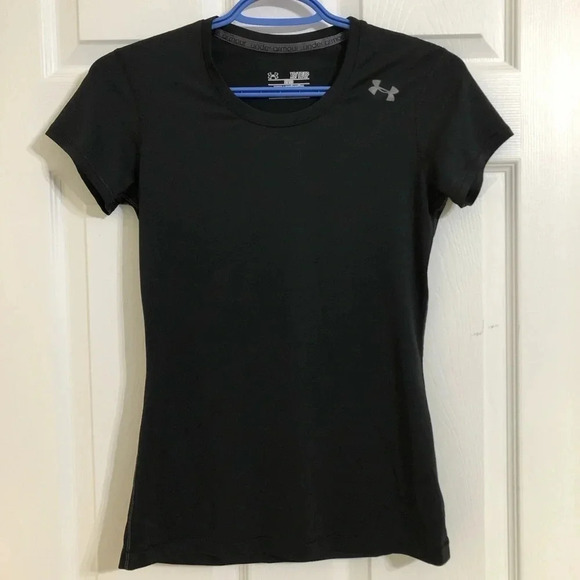 Under Armour Black  Fitted Workout T-Shirt XS - Picture 1 of 9